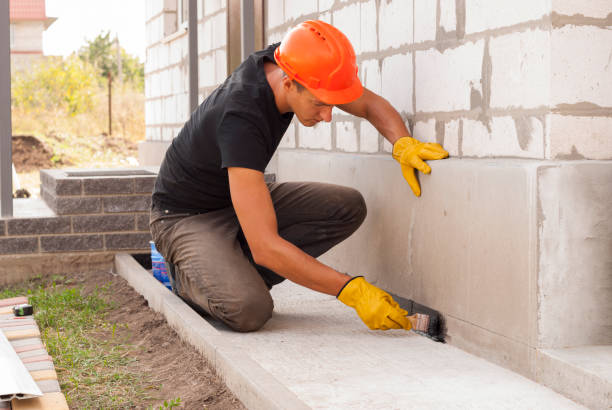 Waterproofing professionals working in Oakpark, VA